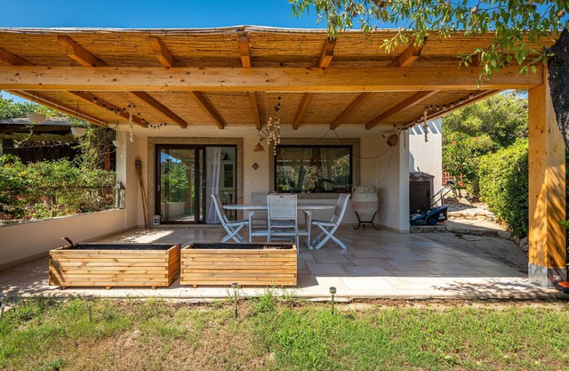 Vacation Home 'Il Bouganville' with Mountain View, Terrace & Wi-Fi
