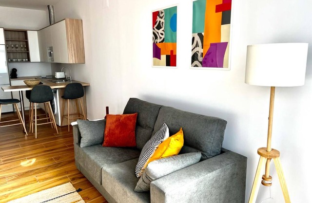 Vacation Home "Jasmine L7" with Sea View & Wi-Fi