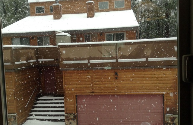 Vacation home just 24 minutes from Palisades Tahoe