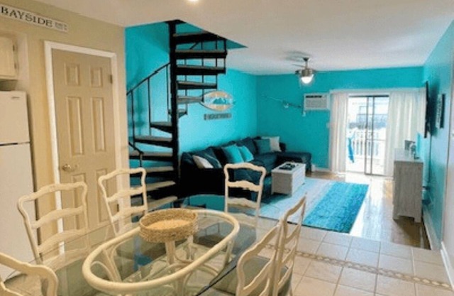 Vacation home on the water- 2 level Townhouse/Condo with outdoor pool. 2.5 bath.
