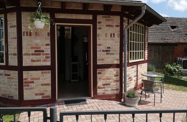 Vacation Home Priepert near the River with A/C, Fireplace, Wi-Fi