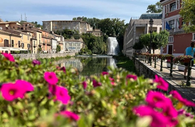 Vacation Home with Breathtaking View of Isola del Liri Waterfall