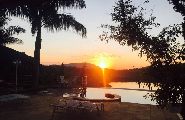 VACATION IN PARADISE, BETWEEN MOUNTAINS AND WATERS