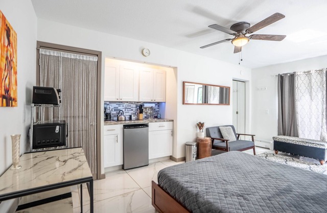 Vacation Nude! Paradise Lakes Clothing Optional M5!