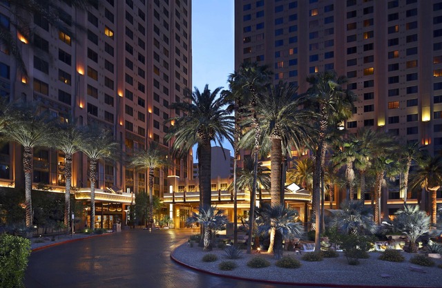 VACATIONS ON THE LAS VEGAS STRIP