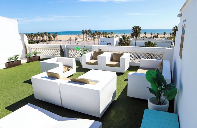 Valencia Luxury - Malvarrosa Beach