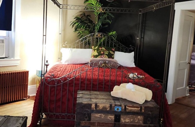 Valentina - Private Room