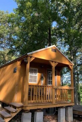 Valley View Cabin - Buffalo Point