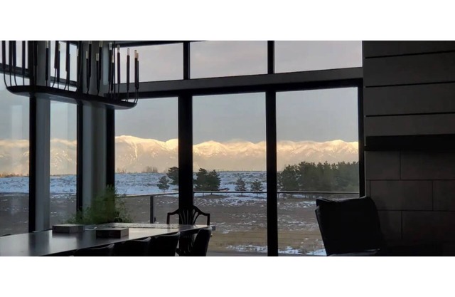 Valley View Retreat.Serene. Spacious.10x Amenities