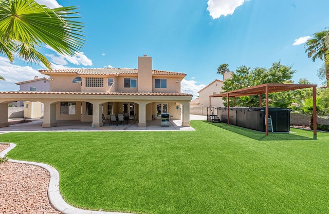 Vegas Fever 5BR Swim Spa Hot Tub Game Room EV Charge