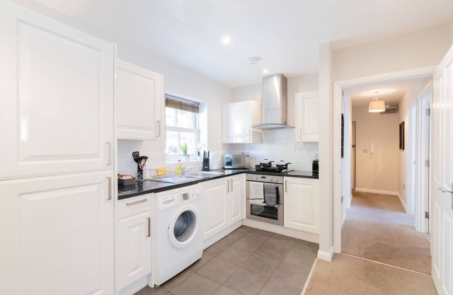 Velvet 2-bedroom Apartment, Brewery Road, Hoddesdon