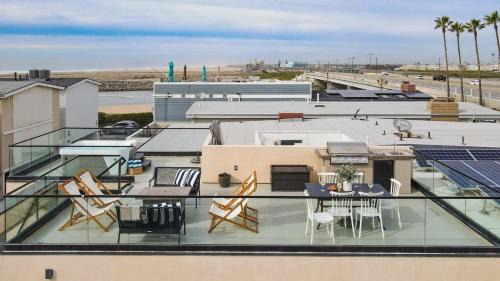 Velvet Sand Buyout by AvantStay Steps to Newport Beach Sleeps 22