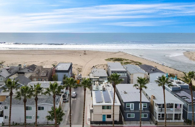 Velvet Sand II by AvantStay | Steps to Newport Beach