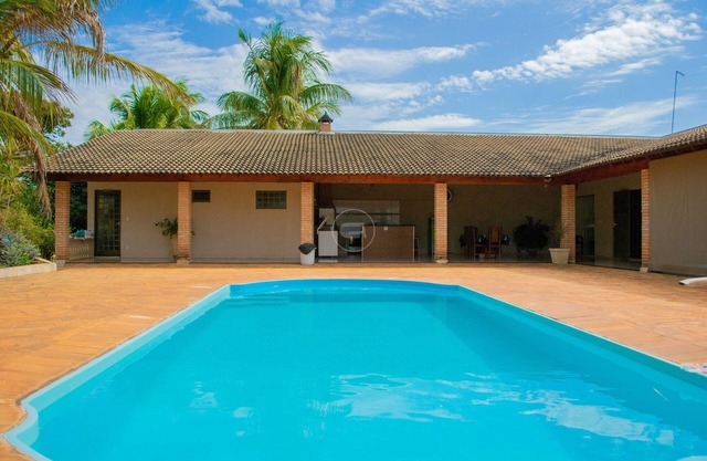 Verona¹ farm, large and close to the park.