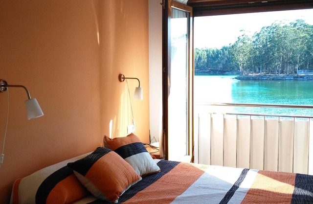 VERY NEAR THE BEACH, BRIGHT, MODERN AND COMFORTABLE APARTMENT WITH SEA