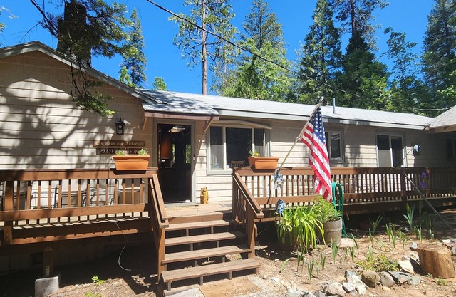 Very Nice home walking distance to downtown restaurants and activities