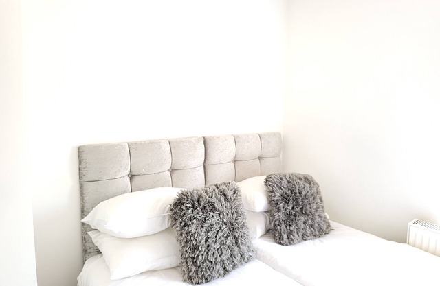 Vetrelex Colchester 3bed House