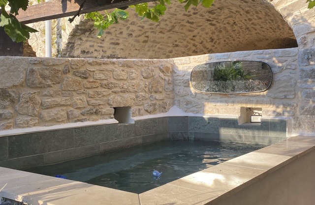 Villa Pretty is a charming village house with its own pond.