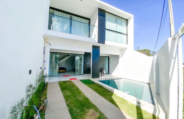 VIA CARNEIROS DUPLEX