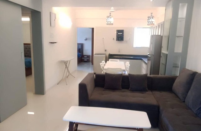 Vibrant 2-bedroom apartment in wonderful Anjuna with WiFi, AC