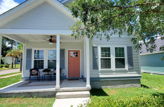 Victoria's Secret Cottage (Downtown Thomasville) New Contrusction