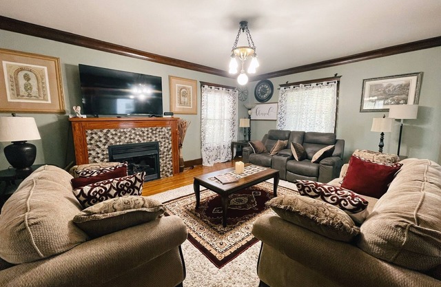 Victorian Home in Original Grandeur Downtown