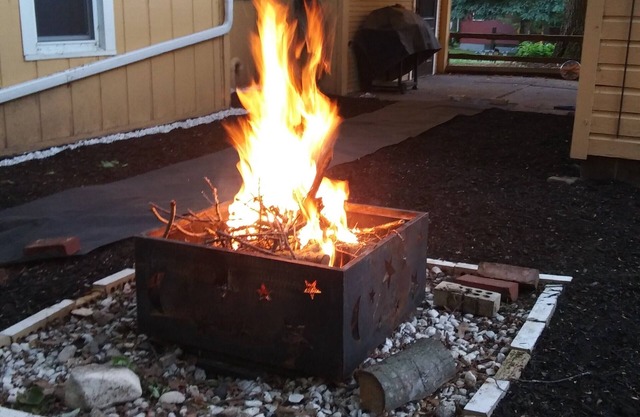 View of Hamlin Lake, King bed, Central AC, Free Firewood