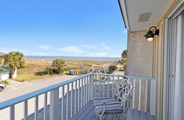 Views of the Ocean + Convenient Location + Pet-friendly