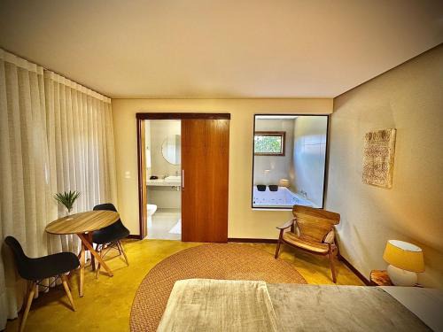 Vila Puru - 6 apartamentos - 2 com jacuzzi e 4 sem - Café da manhã à parte