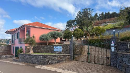 Vila Rocha Do Sol 59B - Ensuite Room With Balcony View