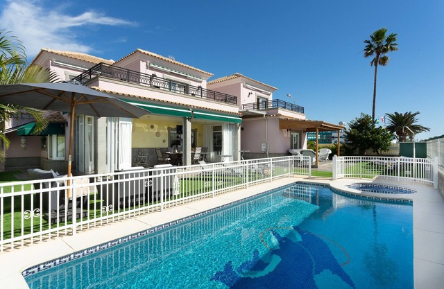 Villa Dalara Maspalomas, private Pool and Jacuzzi
