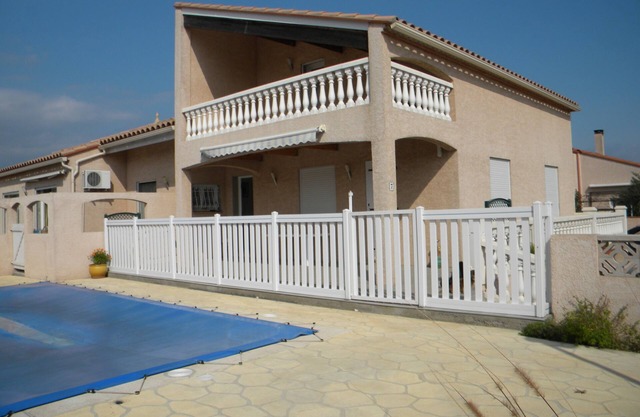 Villa 75m, 4 stars, Private pool, 3 bedrooms (1 air-conditioned), Kitchen with air-conditioning, Terrace.