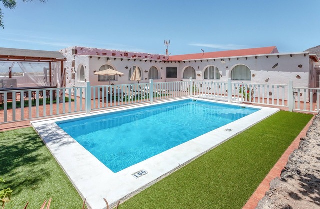 Villa "Abraham" with Mountain View, Wi-Fi, Pool & Terrace