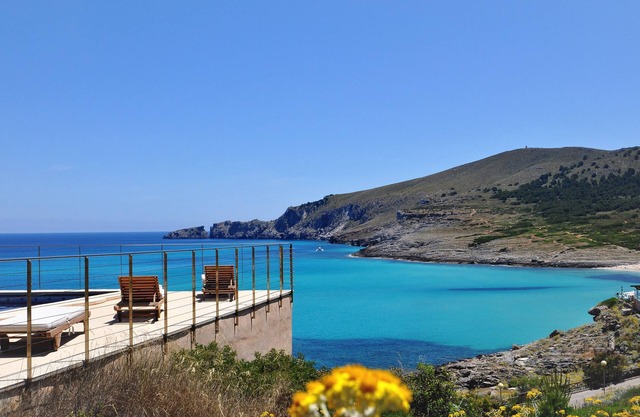Villa 'Aurea' with Sea View, Private Pool and Wi-Fi