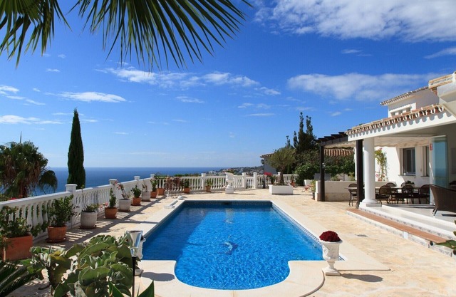 Villa Azalea - Exclusive villa with unique mediterranean view