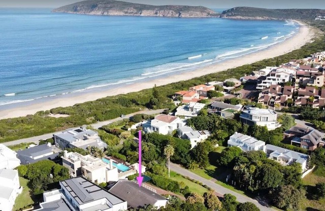 Villa Azure | Sea Views & 70m to Robberg 5 Beach