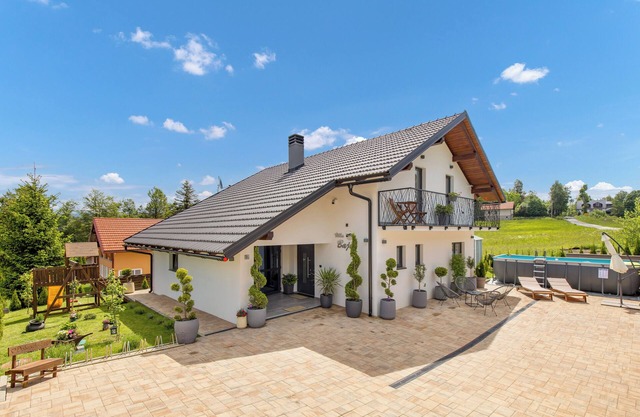 Villa "Bajer" with 5 bedrooms and wellness with jacuzzi, and outside pool.