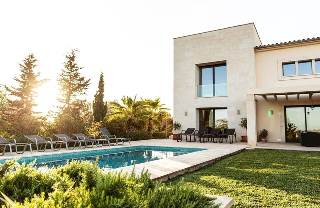 Villa Can Paulo. Luxury House with pool- ETV/11104