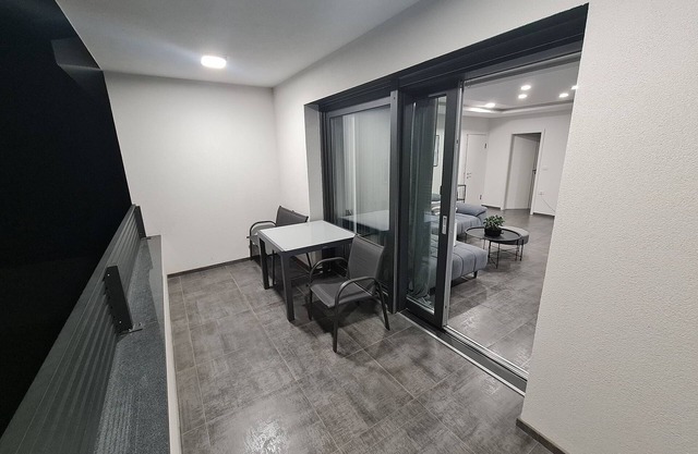 Villa Capris - Two bedroom apartment with balcony in Koper — Family sized Condo!
