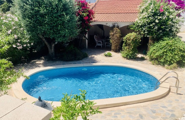 Villa Casa Hermosa in Los Banos De Fortuna, 200 metres from spa baths, with pool