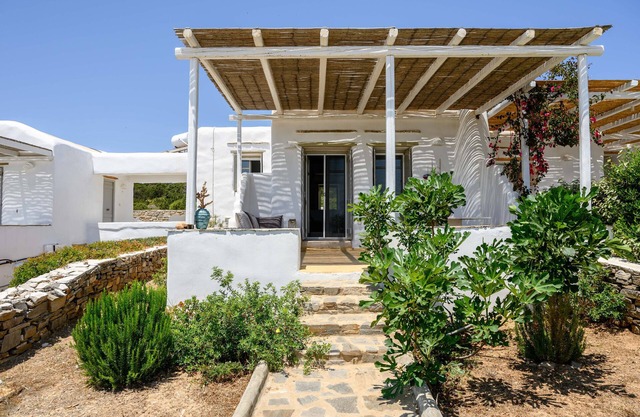 Villa "Christina Santa Maria" with Sea View, 2 Private Terraces & Wi-Fi