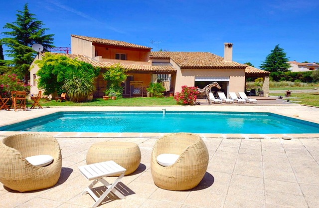 Villa Cicada - Pool, BBQ, Billards, Petanque