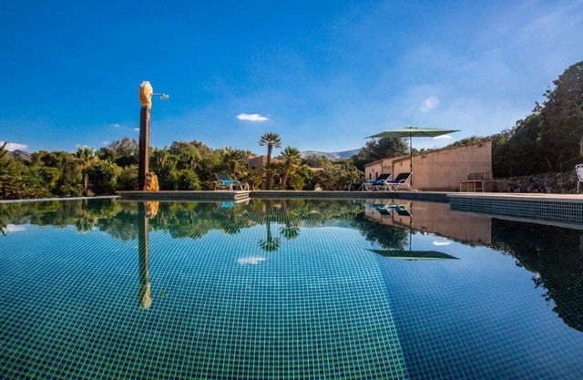 Villa Clova - Six Bedroom Villa, Sleeps 12