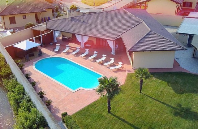 Villa Cometa