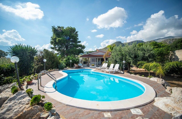 Villa Contrada - Holiday Rental by the Sea with swimming pool in Scopello, Sicily