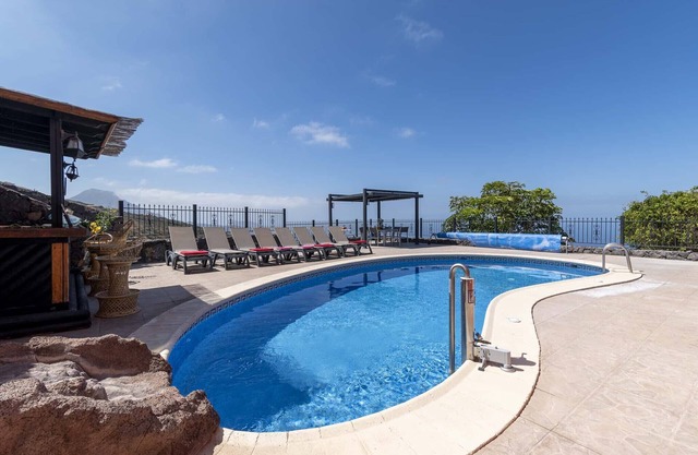 Villa El Mirador 6 Bedrooms