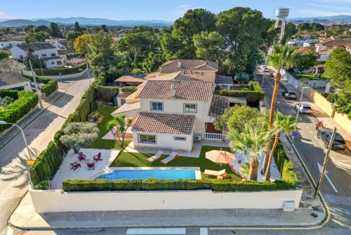 Villa Elia, Cinema, Gym, KidsRoom, Pool & BBQ
