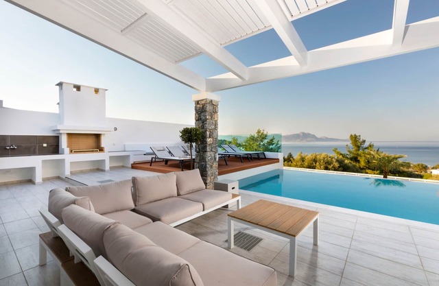 Villa Emerald with Private Pool & Sea Views in Lindos (Vlicha beach)