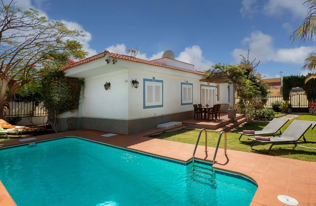Villa with private pool near the beach and golf course