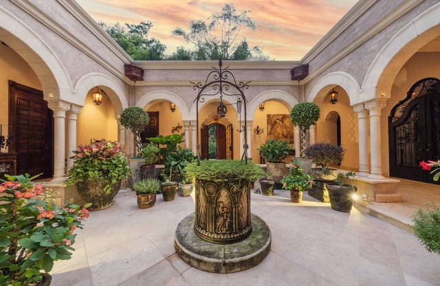 Villa Firenze, Costa Rica. All inclusive luxury